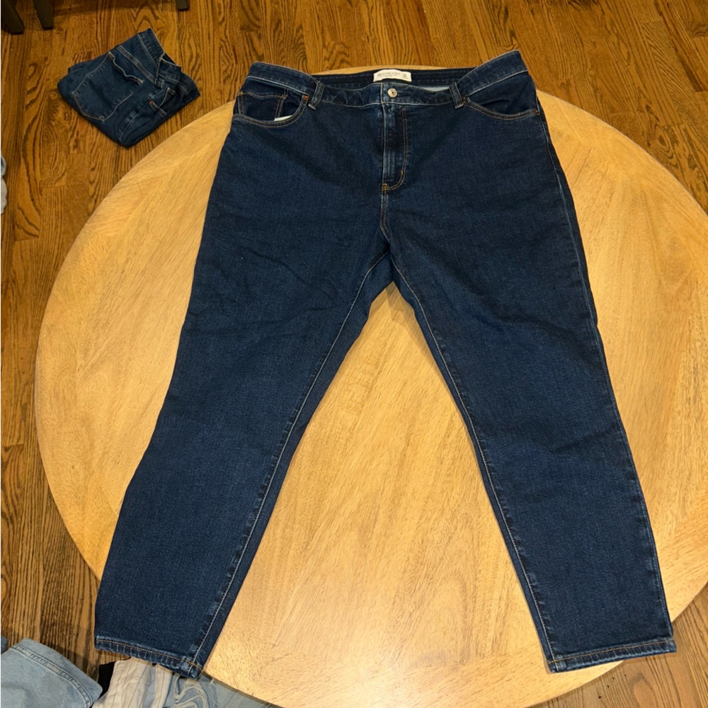 Abercrombie dark  wash super skinny ankle high rise 18short